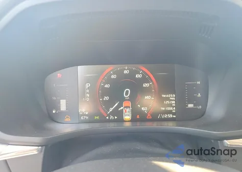 2019 Volvo Xc60 T6 z USA, uszkodzony, nr VIN YV4A22RK7K1357183